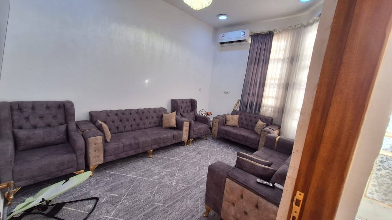 بيت للبيع مع الاثاث
التنومه قرب السوك شارع 4 

اسم المنطقه حي الامام الرضا

مساحه البيت 90 م

بنيان جديد 2024

طابو زراعي سند 25 بسم عراقي المالك قويب علي
سعر 68 وقابل لتفاوض
هاتف *********** البصرة, العراق
