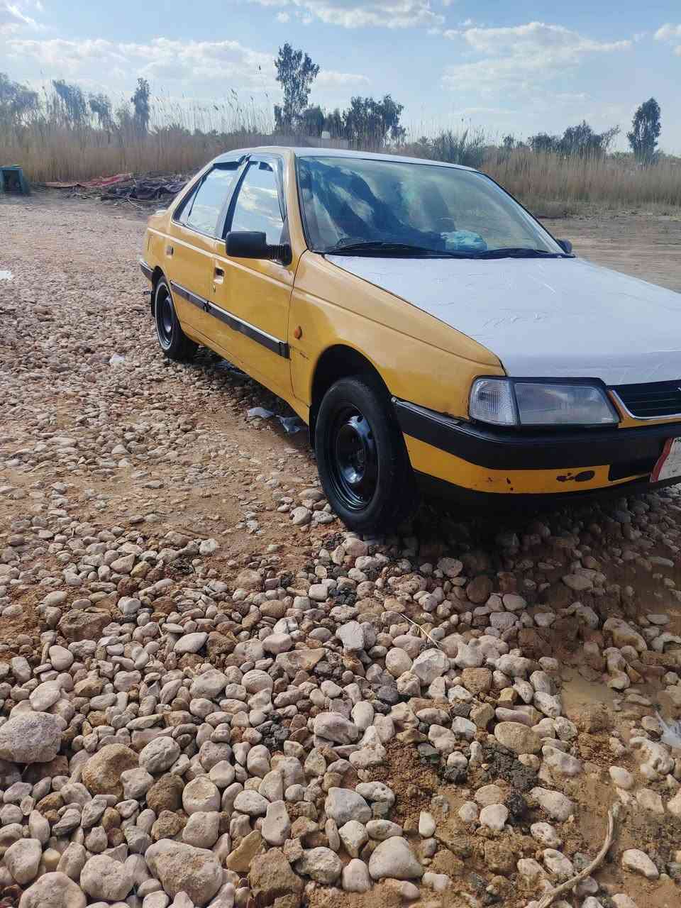 السلام عليكم بيجو 405 موديل 2010سياره جاهزه وخير من الله كير مكينه كفاله حداديه جديد تخم تأير جديد خياسات ماا بيها مصفره هيئه وغرامات تحويل مباشر رقم بغداد ابلاديه ماا بيها كول ضربه معروضه 28وبيها مجال مكان السياره بابل محاويل قريه البعلوان الشراي يتصل ***********
