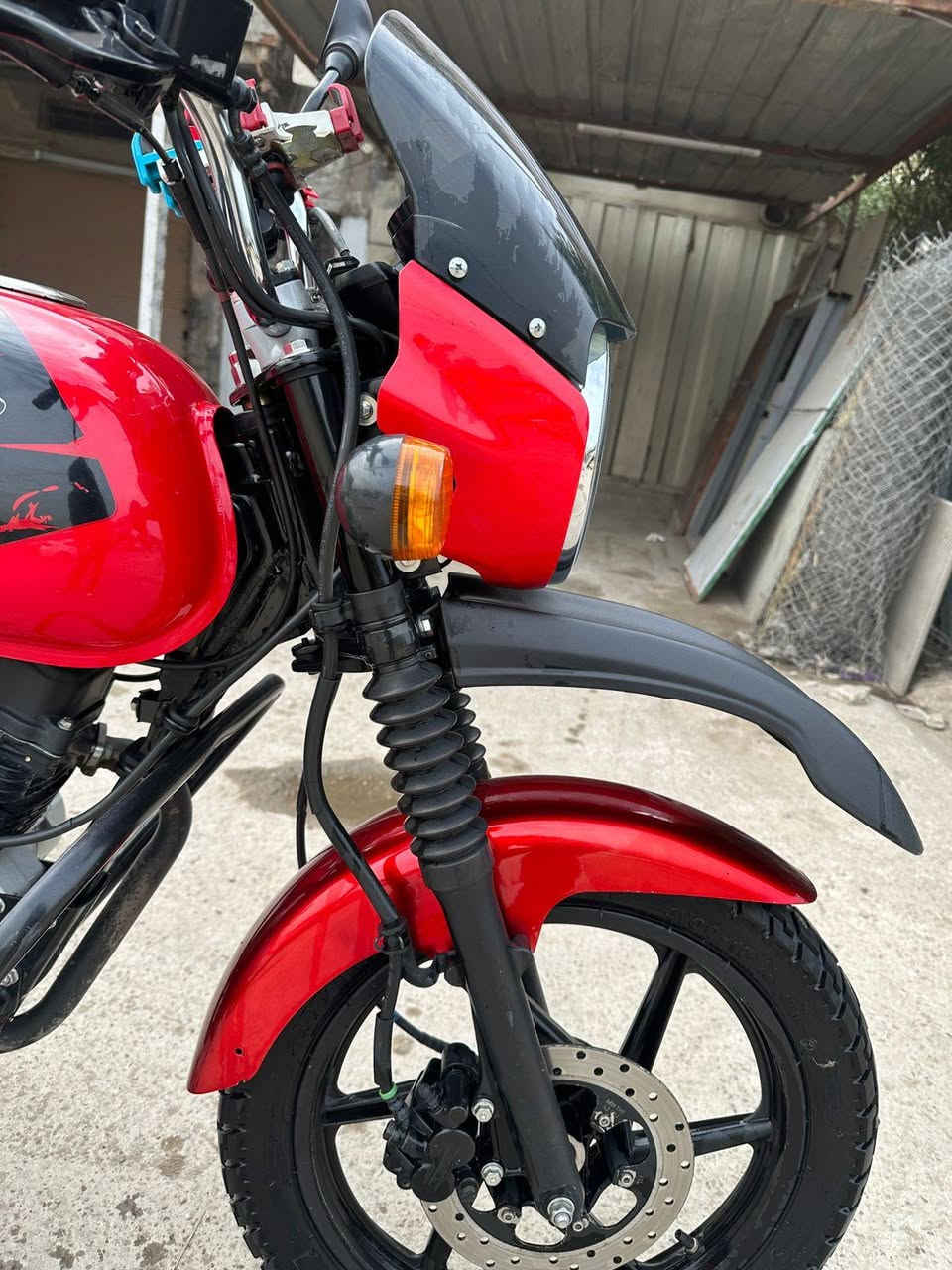 بوكسر 23 رقم وسنويه بأسمي تحويل ثاني يوم 
دراجه خير من الله جبليه مابيها اي نقص كبل لشارع
كهربائيات شغاله كير مكينه كفاله الدراجه خرسه بالعافيه على الياخذها عارضها ٢٦٠٠ وبيها مجال لشراي مكاني بغداد الوزيريه ***********
