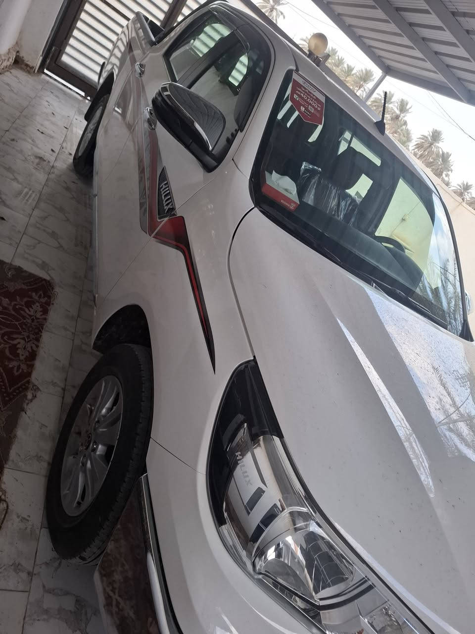 هايلوكس ساز موديل 25 رقم بغداد بأسمي ماشيه 1200 كيلو ***********
