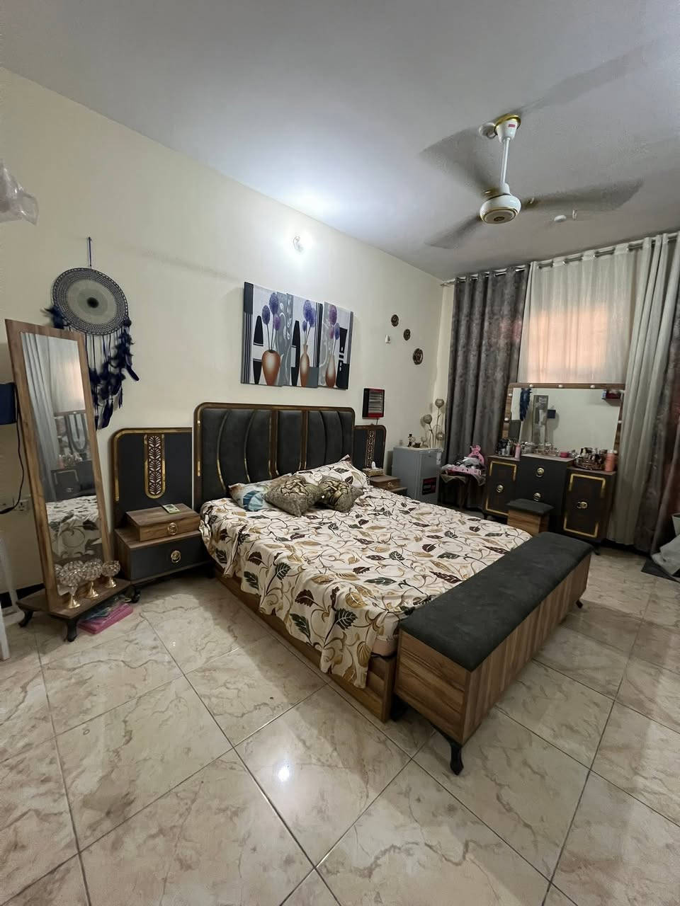 عندي غرفه نوم مستعمله استعمال بسيط اقل السنه مستعمله


**إذا كنت صاحب هذا الإعلان وتريد حذفه لأي سبب، رجاءا أرسل رسالة إلى الدعم الفني**