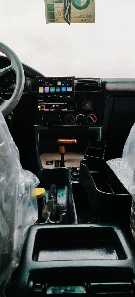 سڵاو BMW بۆفرۆشتن  مۆدێل92
525 گێر تۆماتیک جام کارەبا کوشن جلد پەردە تەبریت کوشن سیاحی ئاوینە گوێ بەرخ شاشە بێده عمو لیدراو موسو براوە بەشەرت چەکوش بەگیانیوە نییە گێرو مەکینەی بەشەرت دوکەڵو سەوتو بوغاری نییە ئاڕمو ئەوەلیاتیو غەرامە بەشەرت کارەبای  گشت گیانی ئیش دەکات  تەقەو رەقەی نییە بەدوای مەسرەفا مەگەڕێ شوێن هه ڵەبجەی تازە سعر45 گەڵاو تۆزی مەجال قیستو قەرزم نییە 4تایەو ویلی لۆکی لەژێرایە/225/60/15
***********
ڤایبەری لەسەرە حلبجة, السليمانية
