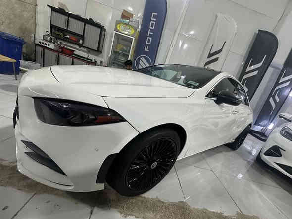 سلام وعليكم مارسدس موديل 20 حجم A220مينكة 2000 بيع ومروس سعر185 مكان السيارة لكريعات رقم ***********صور لحادث  مع لمنشنور
