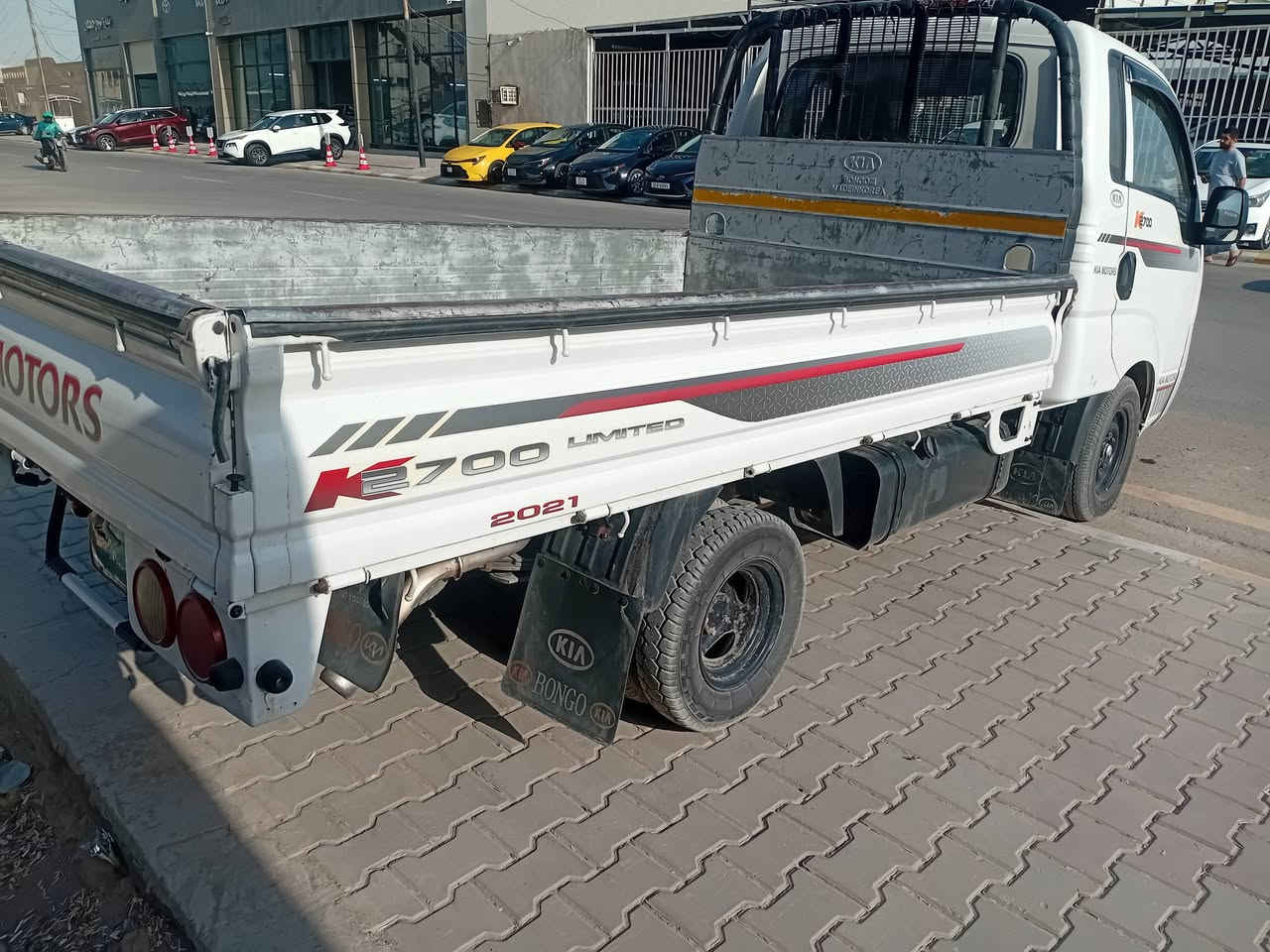 كيا 2015 رقم بغداد دولي بأسمي خابر وتدلل للاستفسار ***********..***********
