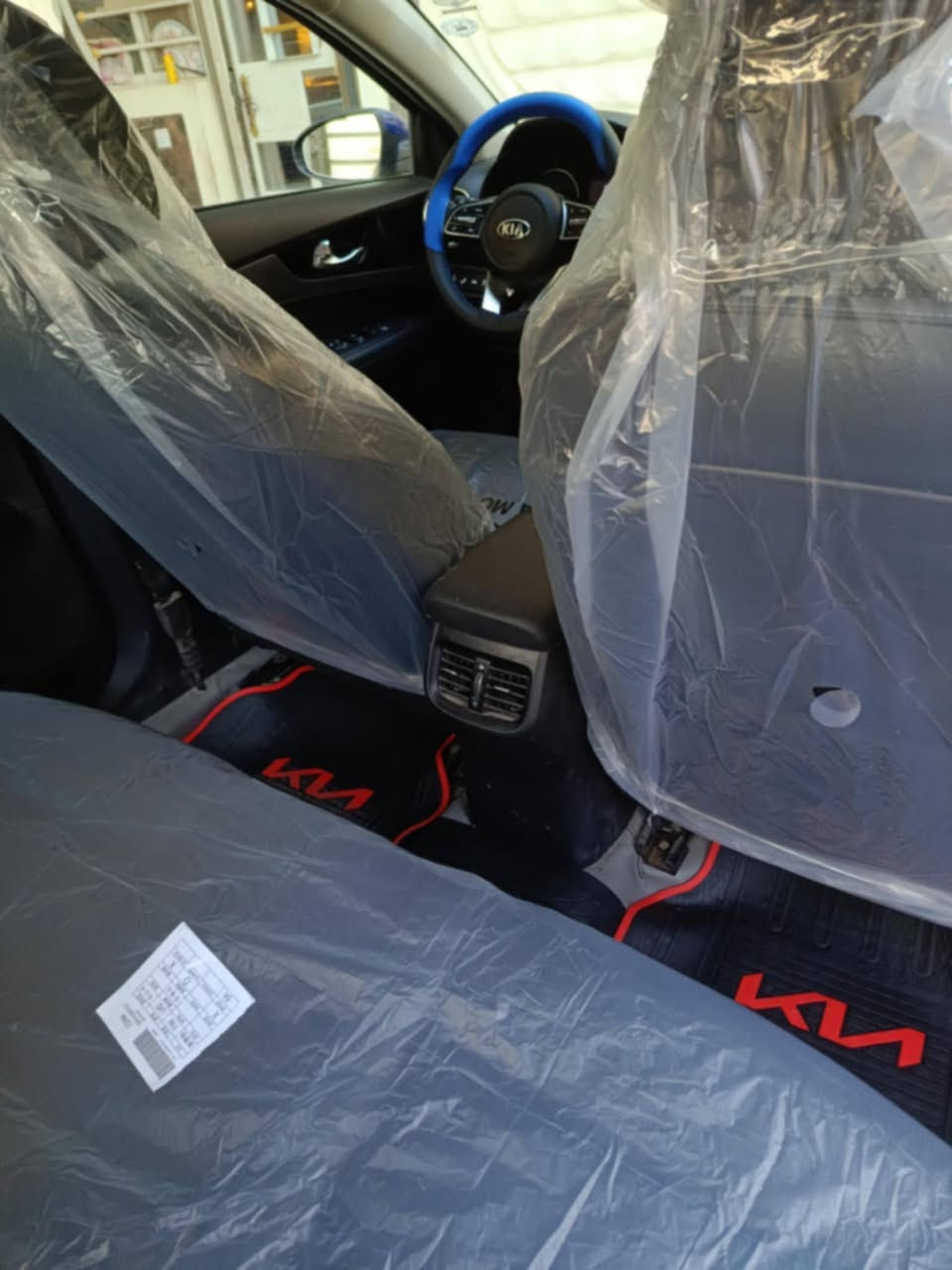 سلام عليكم.
فورتي موديل ٢١فول ١/١
ماشية ٣٢ميل ضربتها الجاملخ الخلفي صفحت البنزين 
والباقي مكفول السعر ١٤٠مجال قليل
مكان السيارة بغداد /كاضمية 
***********
