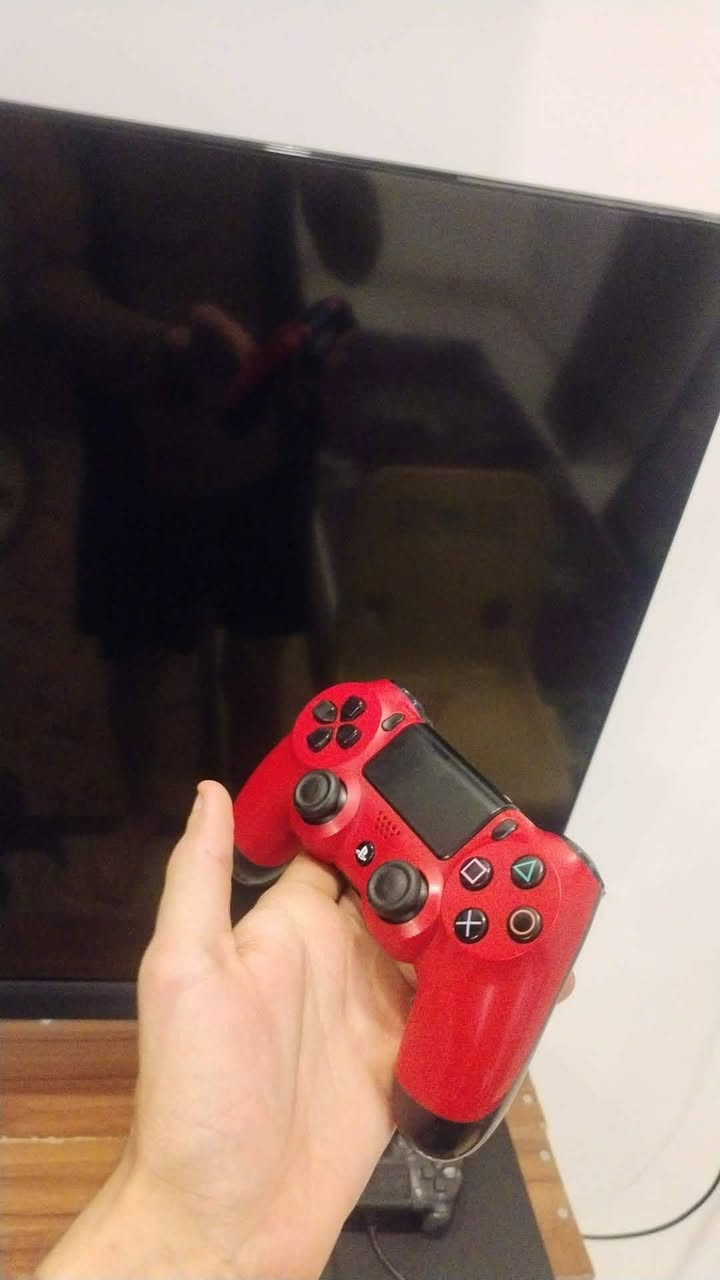 فات مهكر قرص يخبل والعابه تخبل و ويا يوبي اس فاربر 850 جديد  ويده اصليه والتجاريه شحنها ضعيف ميطول ساعتين سعره ٢٢٠ وبي مجال للطيبين

العاب 
بيس ٢٦
فيفا ٢٦
gta5 عربيه
gta بلي تو عربيه
شبح تسوشيما عربيه

***********
