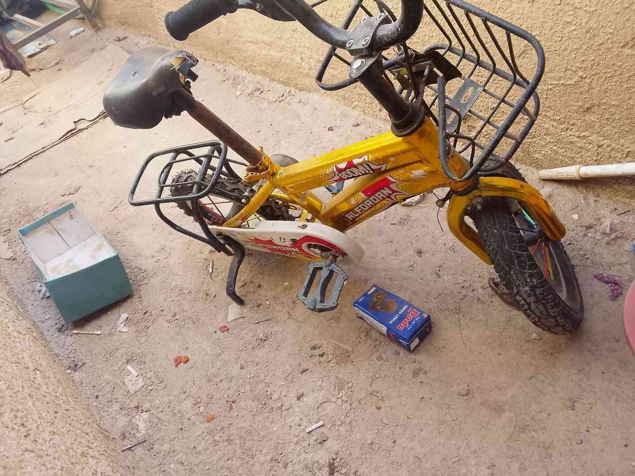 بيسكلات 3 الاصفر نضيف كلش عوزه ترتيب الي يريدهن قفلهن 40


**إذا كنت صاحب هذا الإعلان وتريد حذفه لأي سبب، رجاءا أرسل رسالة إلى الدعم الفني**