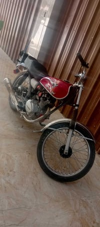 للبيع انتس  سعر 450وبيه مجال  07735458299