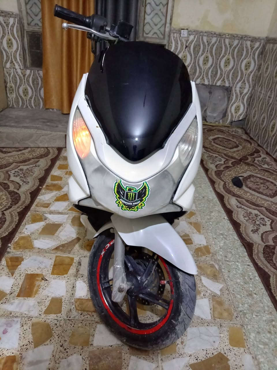 السلام عليكم جيل اول ياباني Gfمكينه 125 مكينه خرسه مكفوله لانضوح  كهربايات كلها شغاله  حساس ستان  السعر(مليون  و١٠٠ وبيها مجال) الرقم ***********
