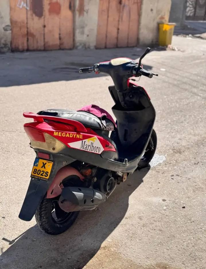 سلام عليكم دراجه نضيفه البيع دراجه بوشه 49 بلاد الدراجةشرط هندر واحد  السعر 575عنواني البصره الدير الرقم ***********
