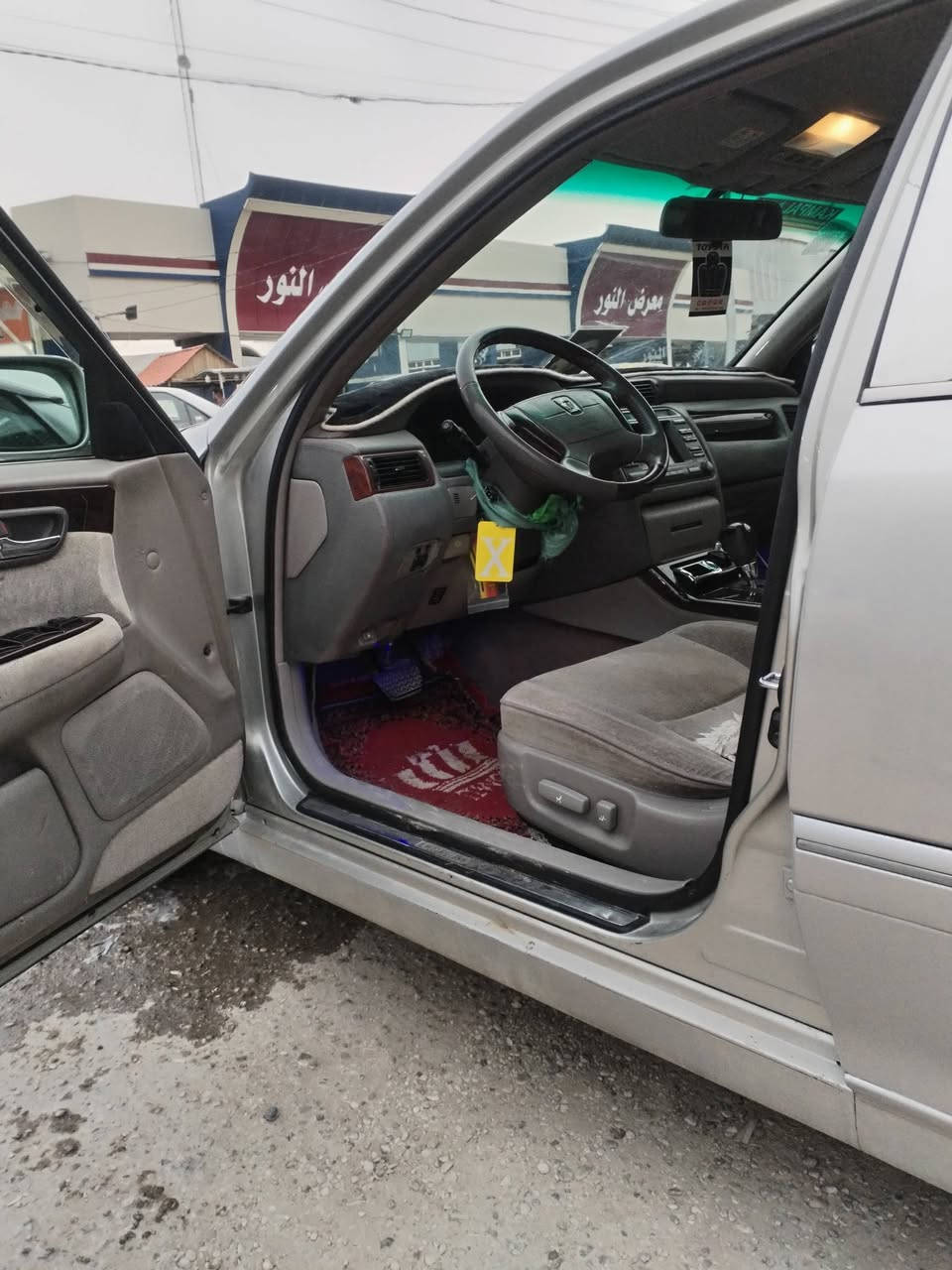 سلام عليكم للبيع ملكه كراون لون سلفري كفاله عامه رقم كركوك مدفوع كمرك وضريبه كامله باقيه عل رقم موديل 2001 اصل قرار 48 شاصي 75
وكاله ثانيوم
مواصفات فول عده الفتحه 
4دكم
تحكم ستيرن
كشنات كهربائي
مري شفط
ويل نجمه ابيض
تخم تاير
حدايده 100:100
كير كارتون
مكينه كارتون ديفور الجبير
تبريد ثلاجه
تتفئى
دواخل رصاصي جديد
تخم سماعات +دمام
سستم قفاله ريموند
السعر 115 وبيه مجال
عليه غرامات ينقطع من السعر
مكاني النجف الكوفه ناحية الحرية ***********
متواجد عل فيس
