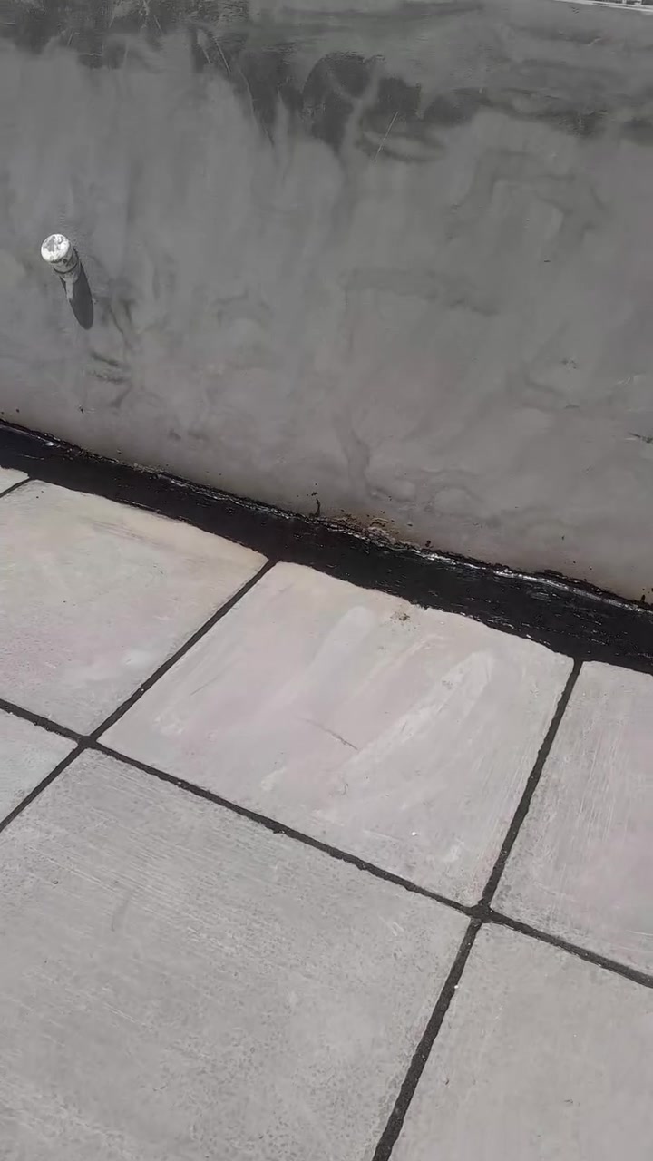 كادر ابوعباس كرسته وعمل الاشتايكر والماستك والماستك والعوازل الحرارة وادمت السطوح القديمة هاتف ***********و***********
