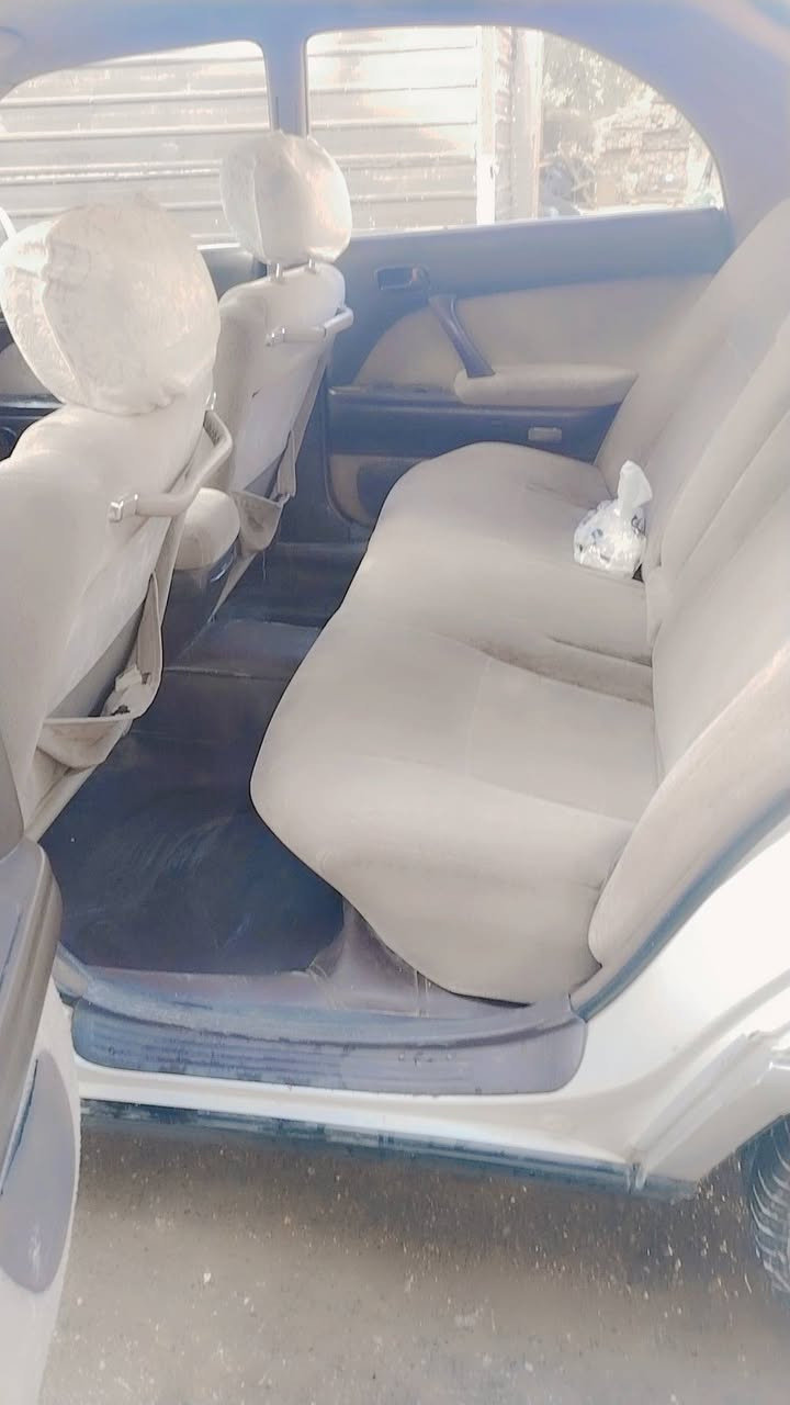 السلام عليكم بطة كراون موديل ١٩٩٣ مكفولة من الدعامية الدعامية سيارة جديدة بمعنة الكلمة وبسمي تحويل ثاني يوم  سعر ٧٥ وبيهة مجال استفسار ***********
