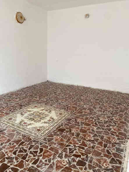 بيت للبيع بسبع نيسان دور ضباط قرب أسواق قصي 
 مستعجل على البيع 
سند 25 
مساحة 280 قرار محكمه 
رقم واتساب 
***********
