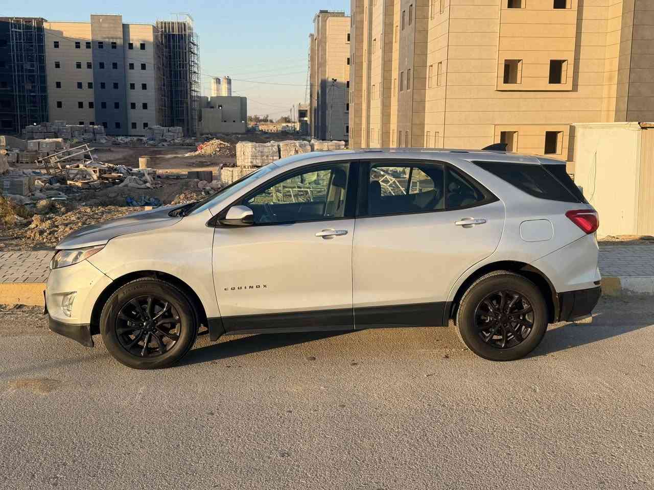 شوفرليت اكوينكس 2018
بيها 4 قطع بدون دواخل مواصفات lt شاشه كار بلي كامره دواره سايد بريك دكمه 5 بصمات جنطه كهرباء كشن كهربائي تبريد قطعتين
السعر 110 بيها مجال قليل
***********
