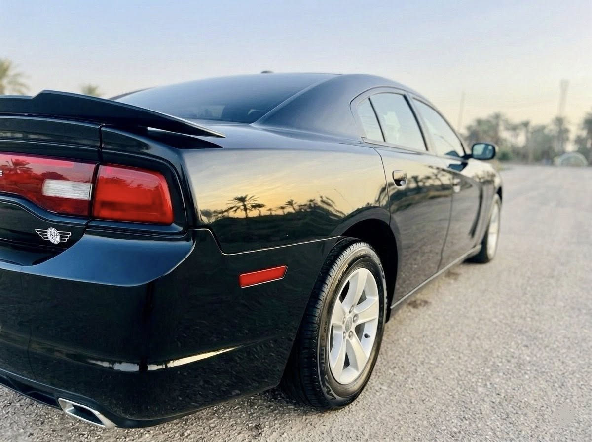 سلام عليكم للبيع جارجر مديل 2012 ادوات كصه جنطه محرك 3600 سته سلندر شاشه كبيره  جاهزه كير محرك حداديه وتبريد جاهزه #متومه ارقام وسنويه ‎#مكان البصره #السعر 48 وبيها مجال ***********
