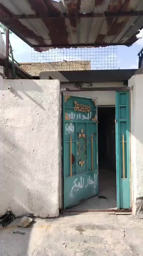 سلام عليكم بيت تجاوز مساحة 50متر سكف مالاته سندويش شوفت عينكم بتصوير مكانه قطاع 60بتجاوز سعره 7وبي مجال كلش كلش بسيط رقمي بي وتساب ***********
