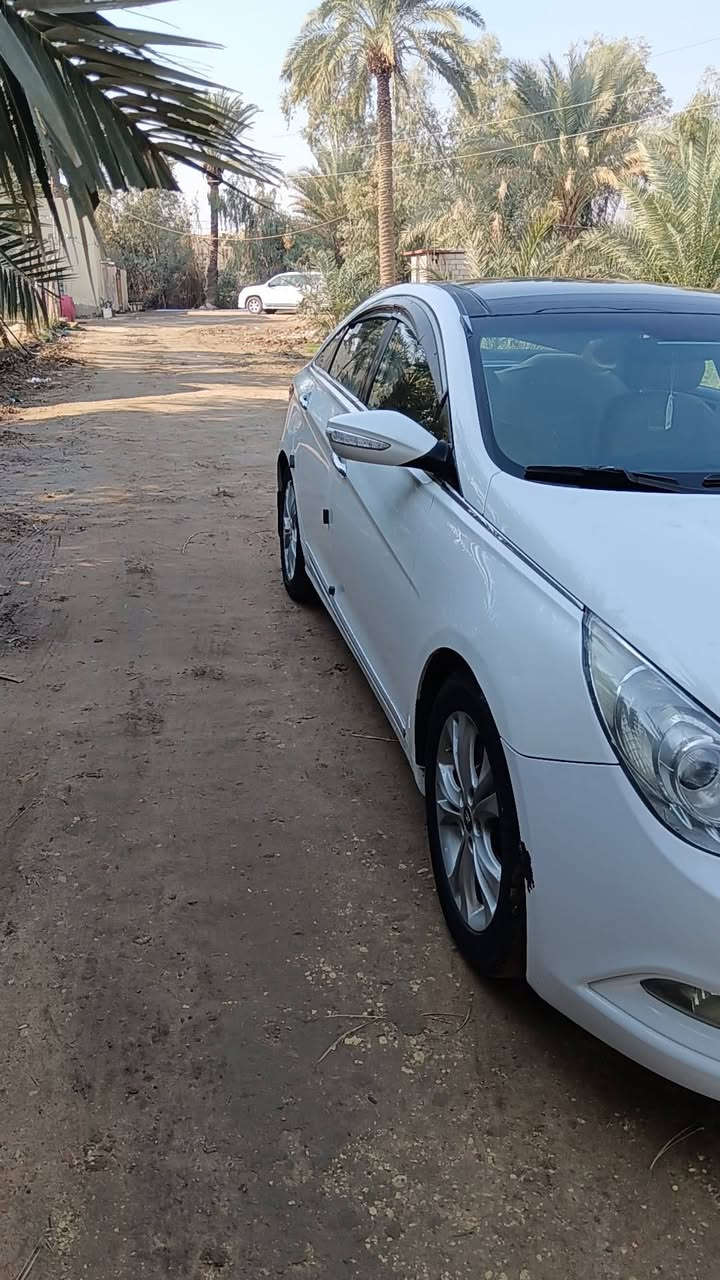 مكينه ٢٤٠٠ سنويه وهزه جديده باسمي ومكفوله السياره فقط بارد تبريد قطعتين
السعر ١٢٣ وبي مجال للاستفسار ***********
مكاني ديوانيه
