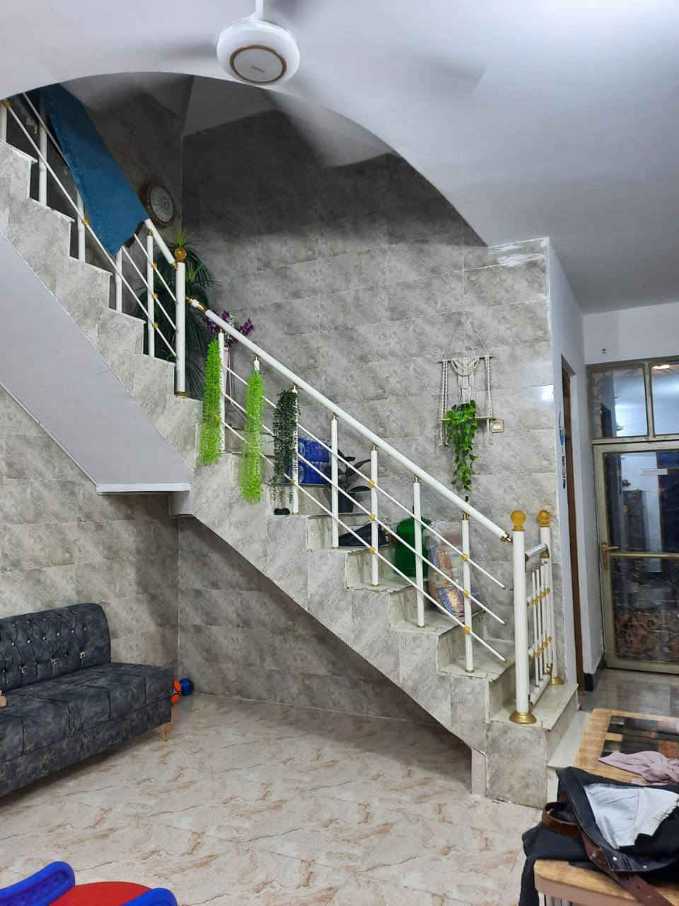 افضل عرض للسكن بيت في حي النداء 🚨 
100متر ..طابقين ..ثلاث غرف..بناء نظيف جدا مرتب وجاهز 
بيه اضافات..ديكورات ..السعر جدا مناسب 🔥..البيع نقد
للتواصل والاستفسار (واتساب متوفر) :
انسب العروض والفرص الاستثمارية 
*********** – سجاد الطفيلي
*********** – سجاد الطفيلي
*********** – مصطفى الطفيلي
#مكتب_الكرار_للعقار_داخل_مجمع_الكرار_السكني... ثالث مكتب ع اليمين..
