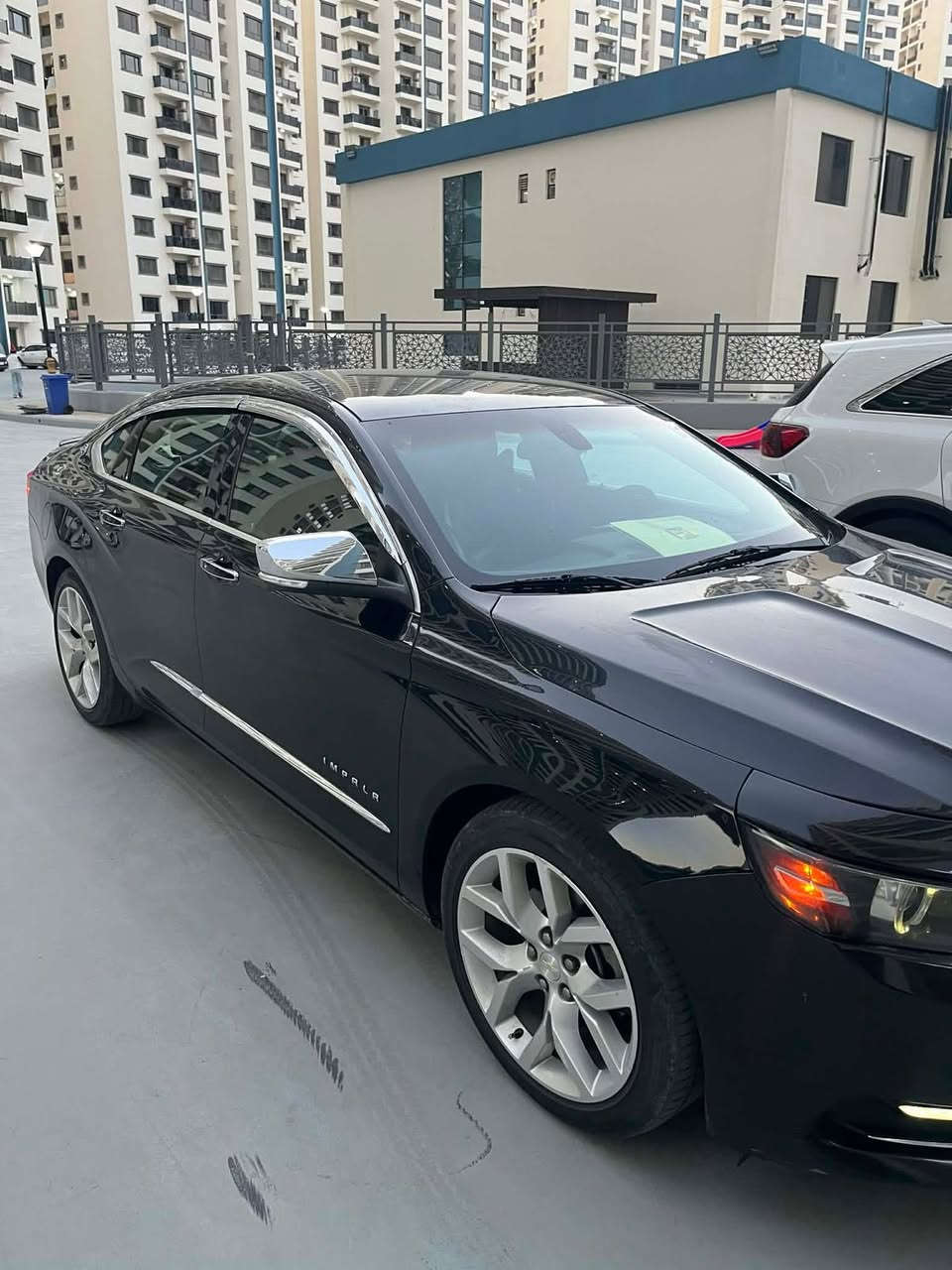 امبالا ٢٠٢٠ بريمير صور السونر بالمنشور + خشم الجاملغ وشويه من بنيد فقط امريكا السياره بدون دواخل بدون معجون بيها كم حالوبه يمكن عدد ٧ 

مواصفات عدى البانوراما
حجم المحرك 6 سلندر 3600بدون سيرفس ممفتوح بلادي
كهربائيات بلاد 
فول بصمات تشغيل ابواب وصندوق 
شاشة قاصة
سستم صوت  Bose
رادار جانبي حساسات خلفيه 
بجم فول زنون 
كشنات كهرباءً وتدفئة مقاعد وضهر
شاحن لاسلكي 
اشاير بالمري
كروز سرعه 
سايد بريك بصمه 
تبريد منفصل مناخين للراكب والسايق
تبريد قطعتين 
منفذ طاقه 120 فولت 
ويلكب 19
بطاريه جديده 
السياره نضافة غرفتهة ١٠٠٪؜بدون شخوط 
رقم سليمانيه تحويل شرط
سعرهة١٤٥ ببها مجال للشراي 
 عنواني الشعب 
***********
***********
