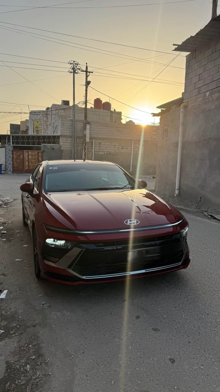 سوناتا 2025 داخل تقرير غرق شغالة شرط كير مكينه كهربائيات بلادي كفاله عامه معوقين بصرة 

المواصفات :

الموديل : 2025
المحرك : 2.5L (اربعة سلندر)

لايتات زينون اصل مع حاجب LED مع اشارة LED

رادار امامي مانع تصادم
رادار جانبي (نقاط عمياء) بالمرايا الجانبية
تحديد مسار وقيادة ذاتية 
گير شفتر بالستيرن للتحكم بالگير العادي
كامرة خلفية دوارة اصل مع الستيرن
شاشة الدشبول حجم كبير للتحكم بأيعازات السيارة
تحكم فول كهرباء لكرسي السائق

تشغيل عن بعد
كير 8نمر + كير تعليك +شفتات ستيرن 
5 وظعيات قيادة 
كيلو متر ديجتال 
تحديد مسار الطريق 
تدفئه كشنات 
بصمه تشغيل +بصمه ابواب 
سايد بريك دگمة
تحكم ستيرن جهتين بلوتوث وحاكية وكروس سرعة وتحكم صوت 
نظام ABS مانع انزلاق
السيارة جديدة وبوضع الشركة.

***********
السعر:198 وبيها مجال البصرة, العراق
