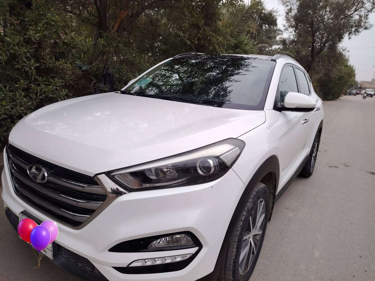 توكسان 2018خليجي ماشيه80    الف مواصفات بانروما شاشه كشن كهربائي
سياره جديده المكان بغداد 
هاتف ***********
