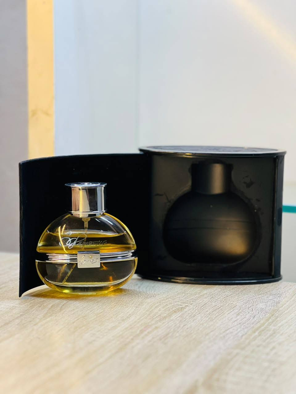 عطور كلها ماركات شباب بنات عشاق العطور 
والفخامة ثباتية وفوحان كلش قوي 
كل عطر وسعره بيهن بكجات أربع عطور وبيهن ثلاث عطور 
وبيهن ثنين عطور بكج كامل كل عطر موجوده تفاصيله جوه صوره توصيل موجود إلي يحب يتفضل خاص


**إذا كنت صاحب هذا الإعلان وتريد حذفه لأي سبب، رجاءا أرسل رسالة إلى الدعم الفني**