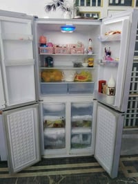 ثلاجة ×مجمدة ارجلك نوعيتها حجم ٢٨ فول تجميد وتبريد شرط الفحص مكان بغدا...