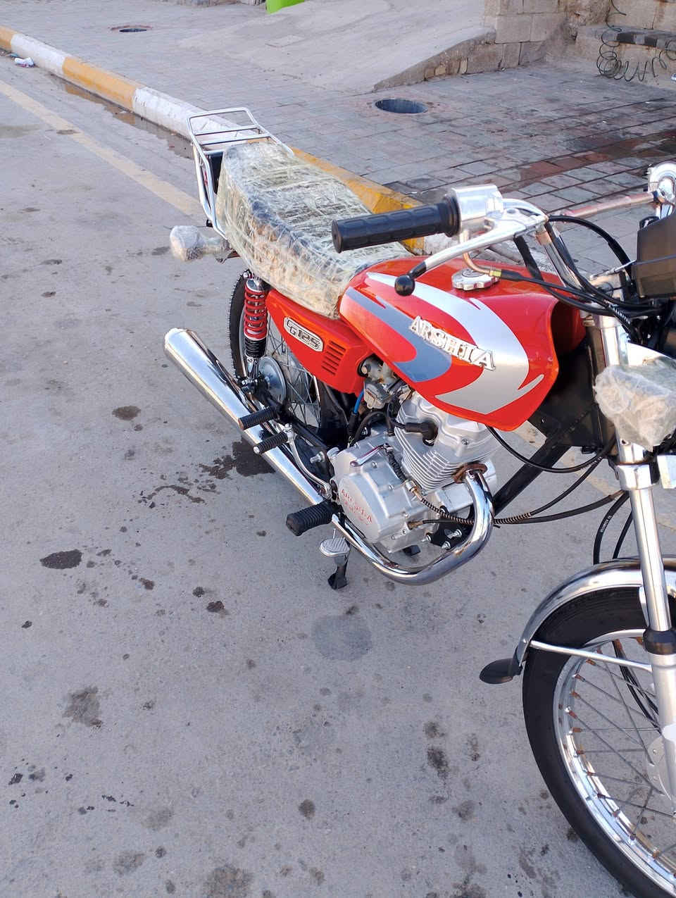 دراجة 4 كير ارشه موديل 19 أوراق اصولي شاصي رفيع بدل بوش بستم سعر 750 بيها مجال قليل مكاني واسط النعمانيه رقم الهاتف ***********
