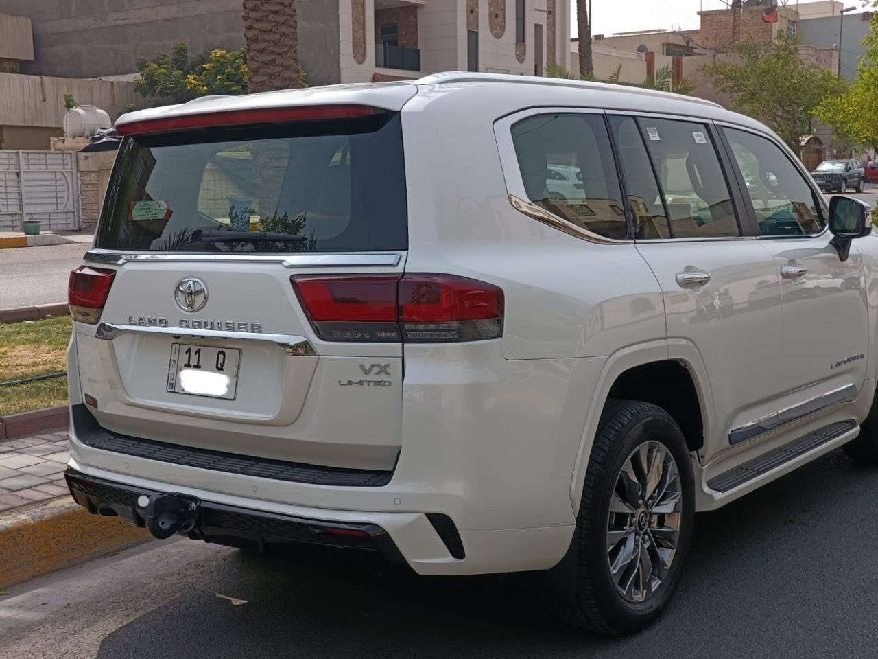 السلام عليكم
لاندكروز 2024 VX لمتد (ابواب شفط)
زيرو ماشيه  20 الف فقط
رقم بغداد مميز باسمي
فوووول الفول (ابواب  شفط ) ***********
داخل احمر مال vxr
٤ كاميرات اصليات
ميموري كشن
٧ راكب كهرباء
نقطه عمياء
توقف ذاتي
شباك لد 
محرك 6 سلندر 4000 تنفس طبيعي
والسياره حاله حال ل vxr فوول فووول للاخير
مكفوله زيرو السياره بعدها كل اغراضها بالجيس وارضياتها ممطبوكه عليها
السعر  775 
***********
مكان بغداد
