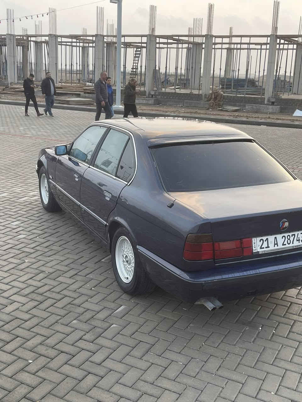 سەرەتا بە ناوی خوای گەورە
Bmw e34

رەقەم سلیمانییە تا 2030 بە ناوی خۆمەوەیە

تەبرید 

گێر عادی

پێش پان

مەکینەی دەبڵ دیجیتاڵ بێ سەرفو بوخار

ناو جلد 

2 جام کارەبا

چوار ویل حەسیر و تایەی تازەیە

یەک مانگە فڕن کراوە

 لە کەلارە 

***********

ئادمین🌹
