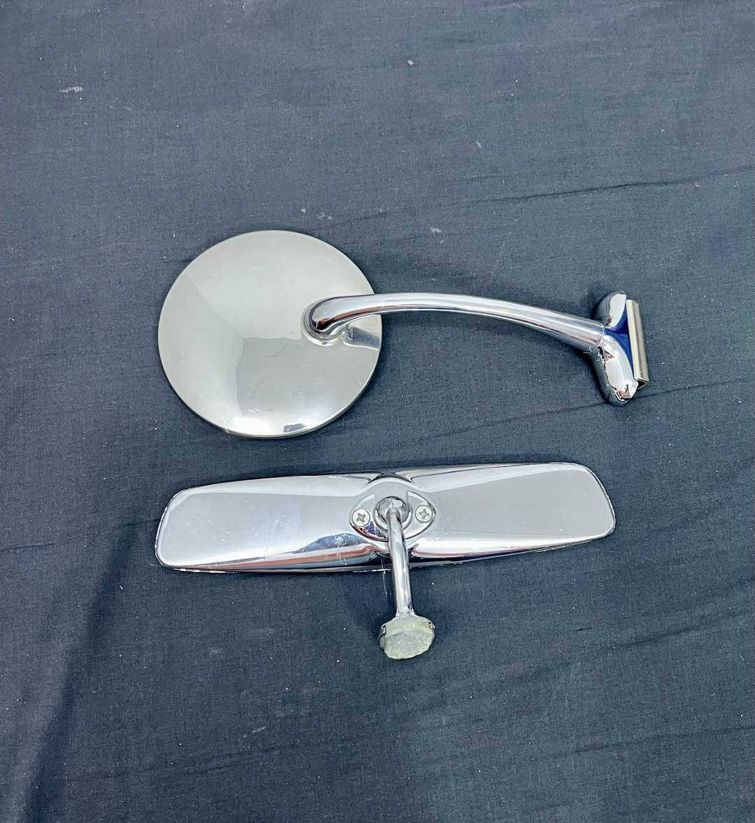 السلام عليكم البيع مرايه دخليه  💯
         ومرايه ترجيه 💯
            مكاني حريه
***********
