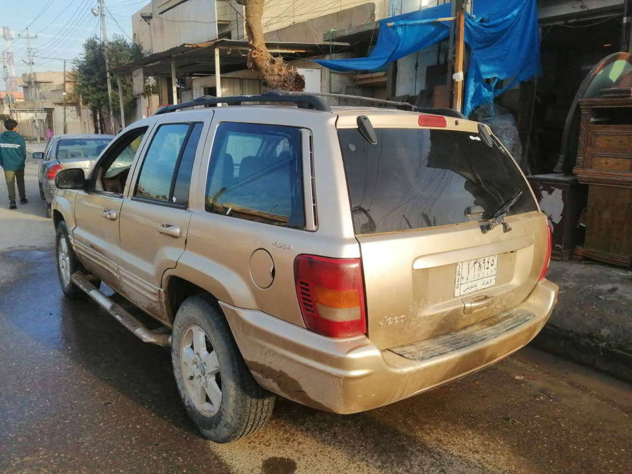 سياره جيب لاريدو سته سلندر موديل 2000 شرط تحويل وكاله رقم كركوك شرعي كركوك السعر بالخاص
او الاتصال على ***********
