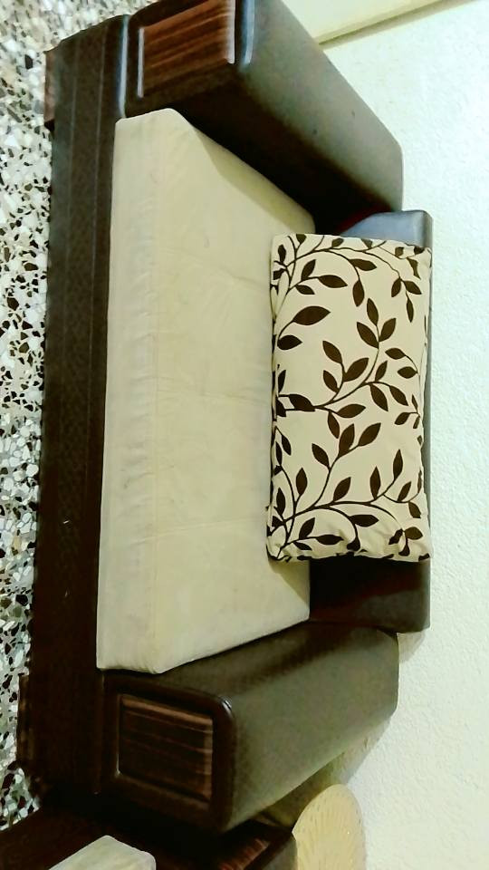 سلام عليكم تخم للبيع كامل مع كوشاتة وملحقاتة كاملة وسعر خاص الستفسار
***********
