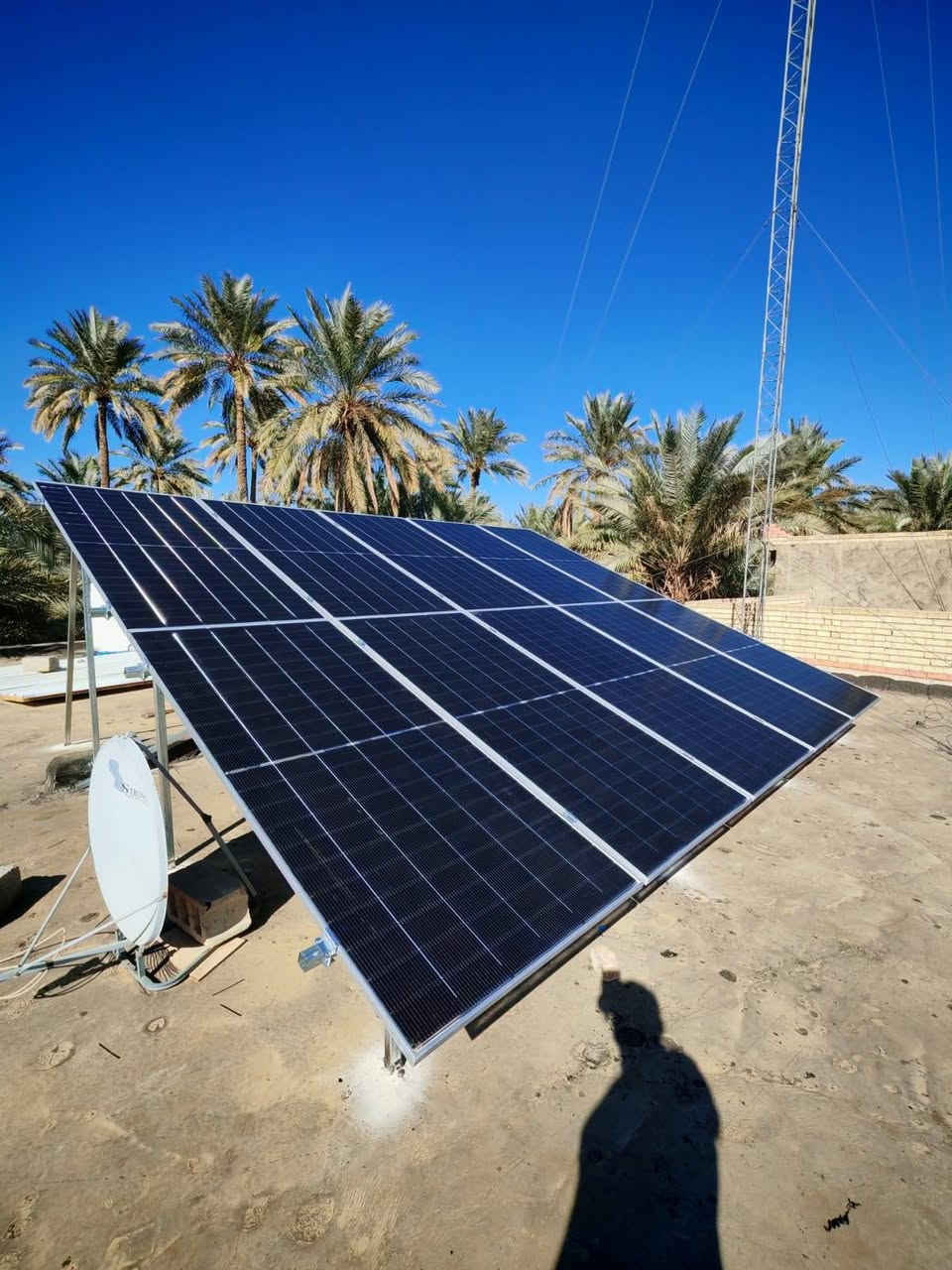 عروض ال20 امبير متوفرة الى الان سارع بالحجز !!!!
🔴اعمال #شركةسولرماجك مستمرة من شمال عراقنا العزيز وحتى جنوبه !!!!
تم بحمد الله تنصيب منظومة شمسية (20 امبير) ، في #تكريت .
تتكون المنظومة من :
✅ 10 الواح نوع #لونجي قدرة 620 واط .
✅ 1 بطارية نوع SRNY  #ليثيوم بحجم 16  كيلو واط.
✅ #انفيرتر هايبرد نوع ديا حجم 6 كيلو واط .

لِرؤيا عصرية حديثة واشراقة جديدة مغايرة لواقع البلد تقدم شركتنا خدماتها للطاقة الشمسية حاملة على عاتقها تقديم جميع الحلول المناسبة لحل أزمة الكهرباء .

انتظرونا بقادم الأيام بأعمال أكبر.

للتواصل :
***********
***********

#طاقةشمسية #طاقةمتجددة #العراق
