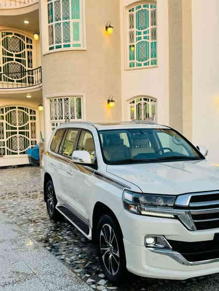 السلام للبيع او للمراوس الاندكروز موديل 2020 السياره مكفوله كفاله عامه وضع شركه عله ايد وحده رقم بغداد بسمي تحويل مباشر السياره جديده وجاهزه ماشيه 55 اصل حقيقي شرط الفحص سونار وين مايعجبك
السياره فول مواصفات 
فتحه سقف سلايت+تشغيل عن بعد+كراسي جلد+كراسي كهرباء عدد 2+دبل ماوس+شاشه كبيره+كامره خلفيه+سستم صوت+اشاير ترحيب+7راكب+هوك سحب خلفي+حساس امامي خلفي و جانبي+لايت اسود+الايت زنون+كشاف الايت ضباب +ويل كروم حجم 20+ثلاجه 
السعر 540 وبيهه مجال 
العنوان بابل الشوملي 
***********
