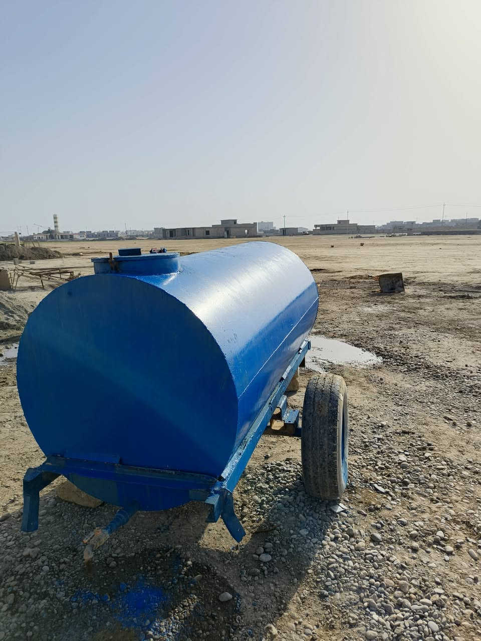 مقطوره للبيع السعر ٦٠٠ وبيه مجال بصيط
***********
