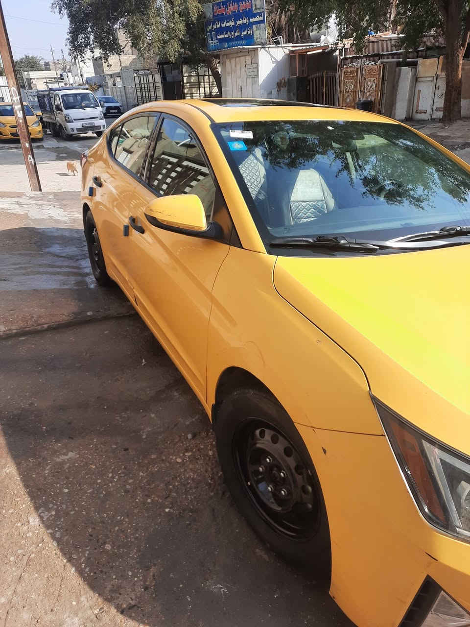 سلام عليكم سيارة لانترة موديل 19 كامل مواصفات بصمه + فتحة +رادر بل مري + لايت زنون +تخم تاير جديد كير مالته ايتي  هيئه مصفرة + رقم انكليزي سنوية جديدة  31 سياره بسمي تحويلهه ثاني يوم مكان بغداد العبيدي حادثة مع منشور  سياره وارد امريكي سعر 148$ رقم هاتف ***********
