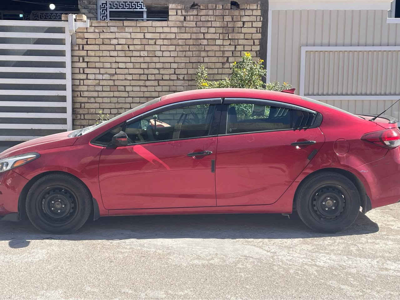 زوج تايرات جديد
باتري جديد 
بلكات جديده 
شمعات جديده 
تحكم ستيرن ، تدفئه بالكشنات 
السياره بحاله جيده
السياره داخله بيها ضربه بابين مصبوغات ، بارد بالجنطه شي بسيط ، ضربه بالجاملغ خلف السائق ما مصلح. 
ممشى السياره ٢١٦ الف 
السعر : 120 
الرقم بغداد الجديد 
الموقع بغداد / المحموديه 
رقمي *********** المحمودية, بابل
