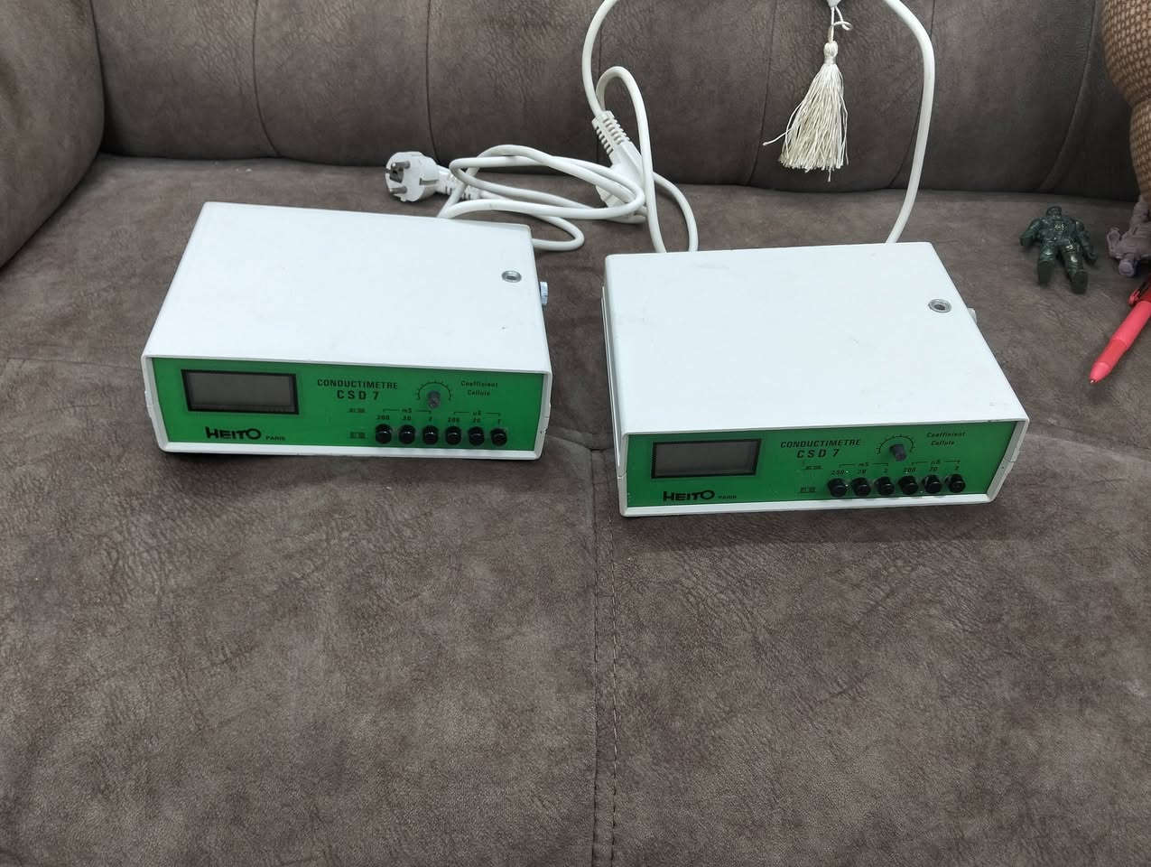 للبيع جهازين ماعرف لمن يستخدمن
احد الاجهزه بيه منفذ مال كاميره
بغداد 
،***********
