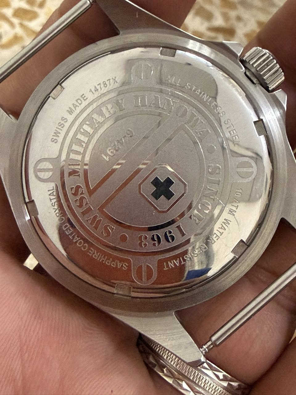 Swiss Military Hanowa، موديل Sea Lion II
سويس ميليتري 
قطر 43 
نظافه 100/100 
دبل سير 
سويسري مكينه روندا 
جي ام تي 
كوارتز 
كامل مرفقات 
125 الف 
يوجد توصيل


**إذا كنت صاحب هذا الإعلان وتريد حذفه لأي سبب، رجاءا أرسل رسالة إلى الدعم الفني**