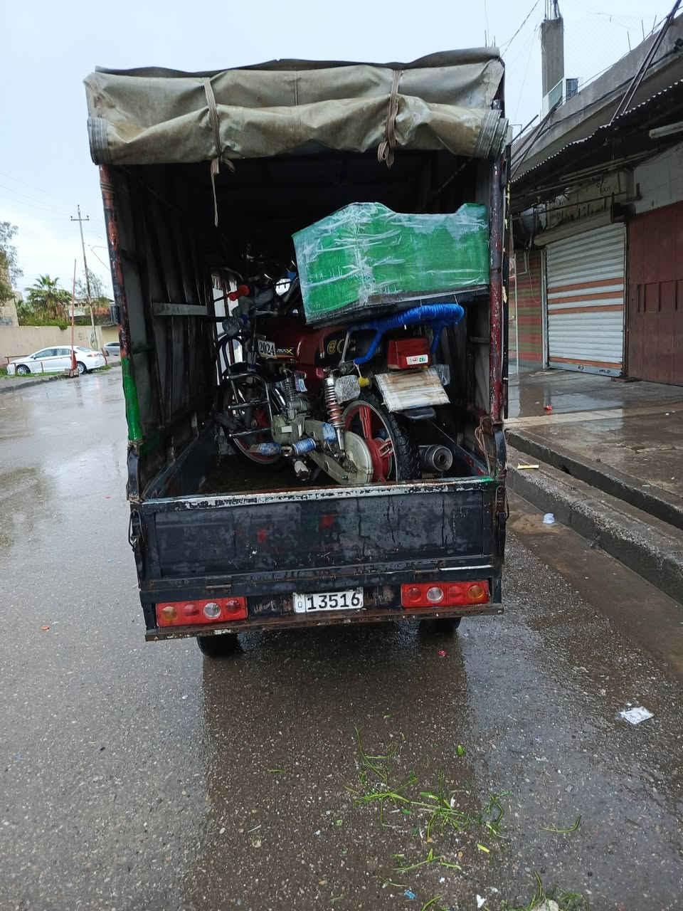 السلام عليكم .. ستوتة موديل 2015 محرك 24 رقم كركوك سنويه عظم عاج شرط التحويل والغرامات مع الجنج أم بي ثري  غلاف بودي سعر (مليون و700) وبيها مجال للشراي ويرهم مراوس حسب الاتفاق  خاص ما اجاوب شراي اتصل 
***********
*********** مكاني كركوك كراج بغداد
