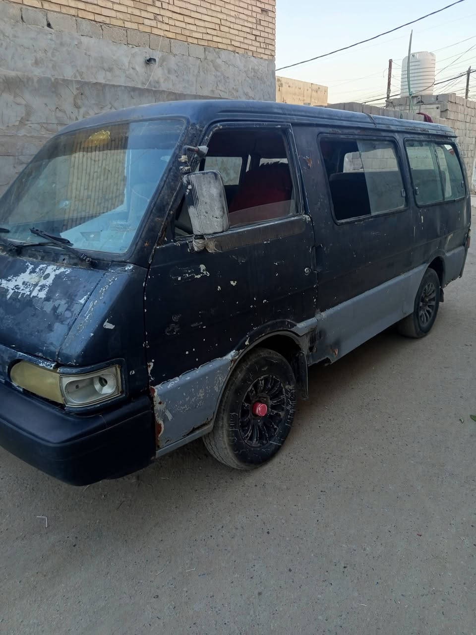 السلام عليكم كيه موديل 95رقم بابل مكينه وكير واكسن جدد مشط بور جديد سياره جاهزه دوشمه نص عمر ملاحظه بدون تحويل سنويه نافذه بل20 مكاني بابل السعر 14وبيها مجال قليل للستفسار ***********مراوس بتكسي هم ترهم
