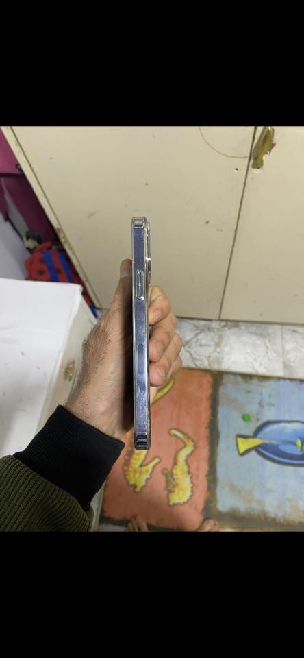 السلام عليكم ايفون 13برو ماكس للبيع نضافه فول بطاريه 76ذاكره256 سعر 700وبي مجال ***********
