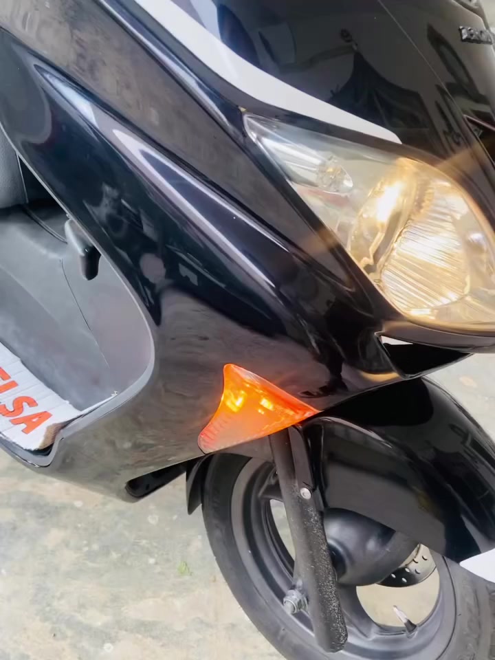 سلام عليكم
فورزه صفر (8)

6كير 3تحويلات 

دراجه بحاله وكاله كله بلاااااد ماشيه♦️(13)الف حقيقي 

شلعه ومعدل 👍

كفاله عااامه جيب فيتر. وياك وفحص 

دهن كله امزويل 

حماوته. ربع ثابت 

حالياً عليه جامه عاليه 

صالنصه رياضي بلاد 

منزله من معرض حسام النعيمي قبل شهرين

اوراقه موجوده وتاريخ مكاتبته موجوده

مكاني ديالى  سعديه الجبل 

السعر خاص سبب النفوس الضعيفه

رقمي ***********
