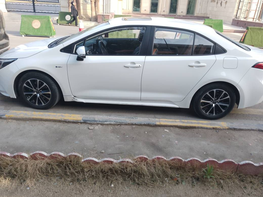 كورلا 2024 
هايبرد
ماشية 21 الف 
فول مواصفات 
كرسي كهربائية 
داخل جلد احمر 
مكفولة من صبغ 
سعرها 152
للاستفسار *********** بغداد, العراق
