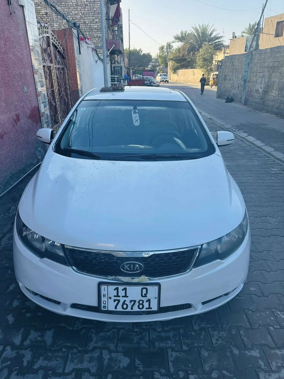 السلام عليكم فورتي 2011حادثه بجم جاملغين وبنيد 
السعر85$ مكاني بغداد الغزالية 
***********
