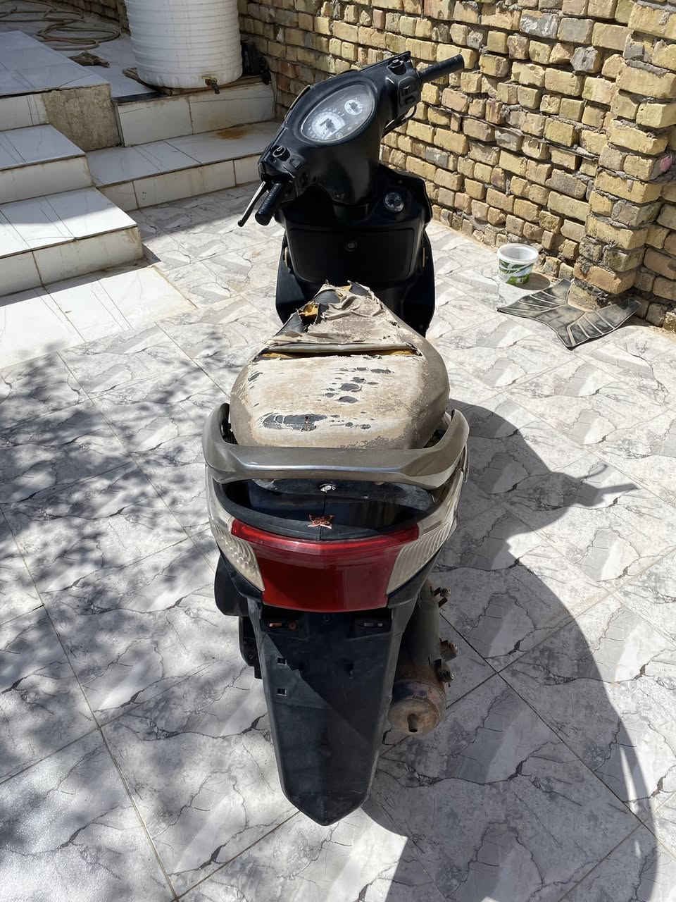 سكنس ياباني خطين كابريته ابيع كوم حديد الدراجة بيه خيط تبخير كله شغاله سلفه هندر الكهربائيات كله تشتغل سعره ٣٥٠ الف وبيه مجال عنواني ناصرية مركز العكر الشرقي ***********
