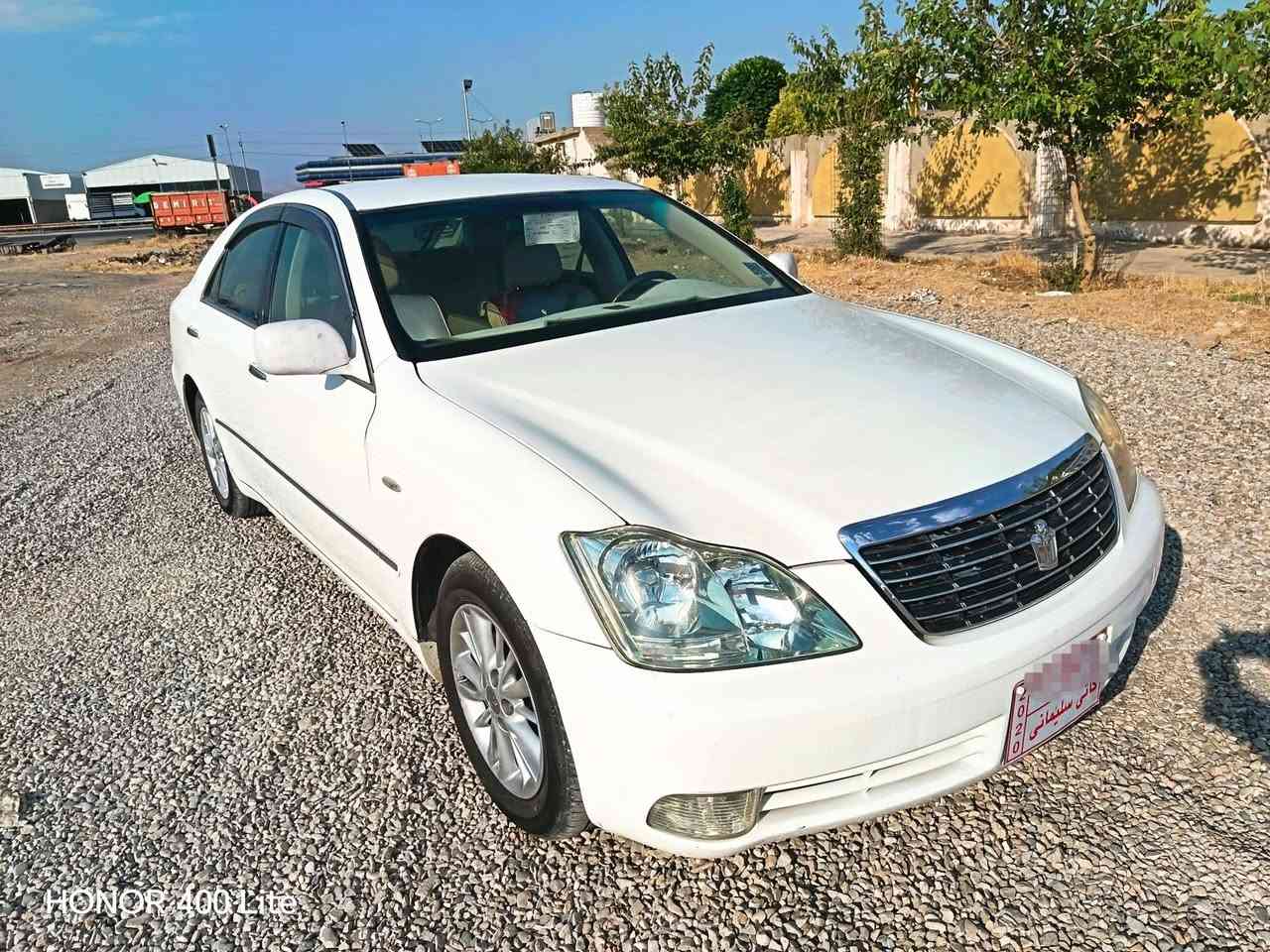 بەناوی خوا گەورە
شاهینە موس پاکەتی
گێرو مەکینە گەورە 
182بێ دوکەڵ
شاشەو کامێرا
3دوگمەی پەردە
یەک دینار مەسرەفی نیە
سەیارەکە بەس ماشااللە دەوێ
کۆدو بارکۆدی وەرگیراوە
بێ کێشە هیچ کێشەیەکی نیە
کەی کرا بیکە بەناو خۆتەوە
تکایە گۆرینەوە ناکەم
***********
