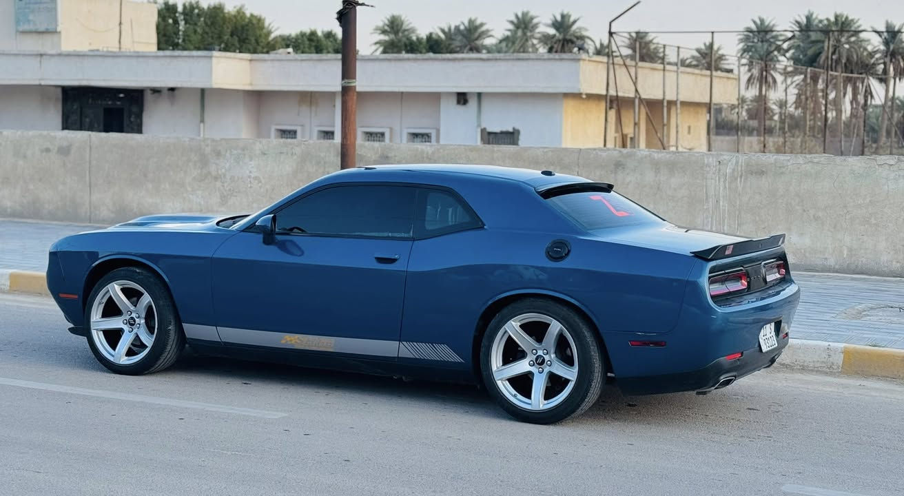 جالنجر 2020 SXT مكينه 3600 جديده كلش رقم بغداد بسمي تحويل مباشر هزه وفحص جديد تتحول بكل مكان بيع او مراوس السعر 167$ قفل وسياره مناقصه برغي ولا عالكه سيرفس خاليه من كل الاعطال والنواقص ماشيه 50 فقط !!
جاملغ وبنيد صبغ بدون دواخل ؟ مكاني بابل - الشوملي 
للاستفسار *********** او ***********
